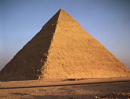  Pyramid of Khufu (Cheops Pyramid)